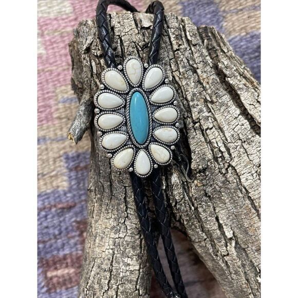 Western Cluster Turquoise  White Silver Black Bolo Tie Southwest Cowgirl Cowboy - Picture 11 of 13